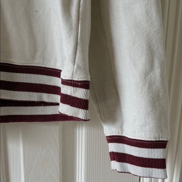 Warner Bros. Hogwarts Off-White and Maroon Sweater - Picture 4 of 5